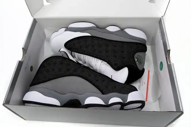 One Kick 13 Retro Jordan Black DJ5982-060 Flint Air 0615